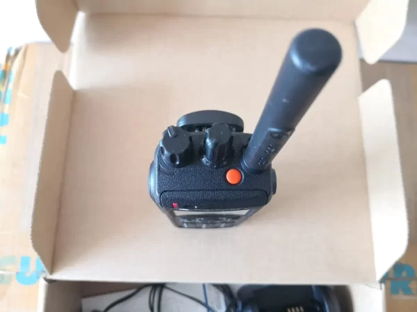 Motorola ht mtp3100 MTP3150 TETRA Two ways Radio - Image 4