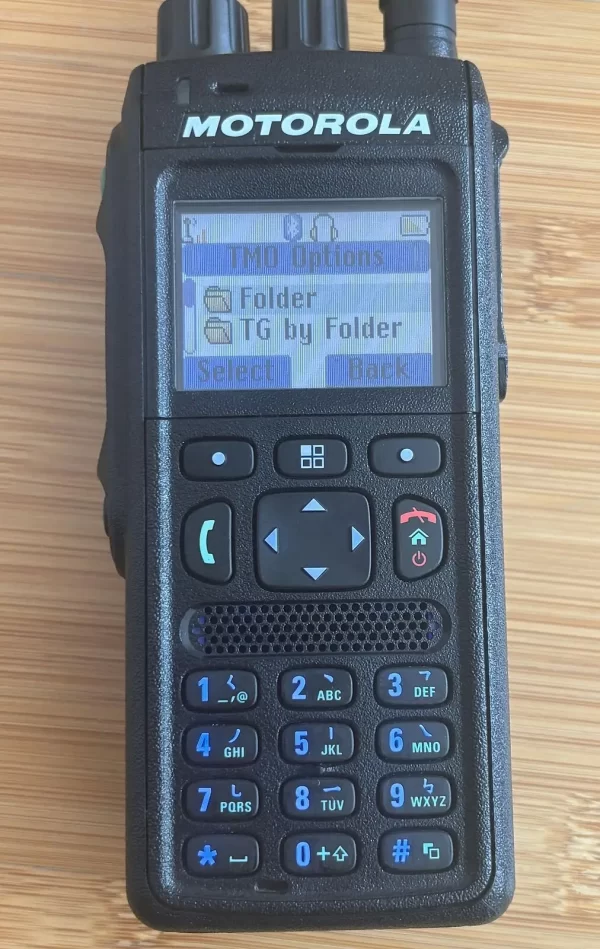MOTOROLA MTP3250 TETRA GPS Bluetooth 350-430MHz Portable  Two way Radio - Image 3